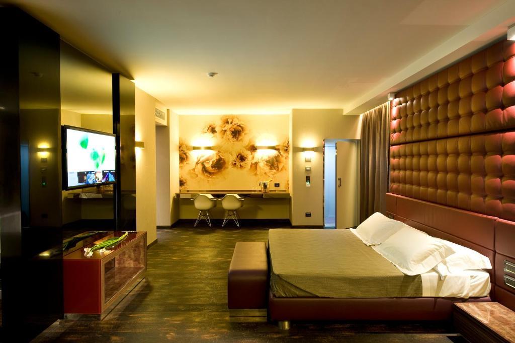 Hotel Viola Mhotel 4*